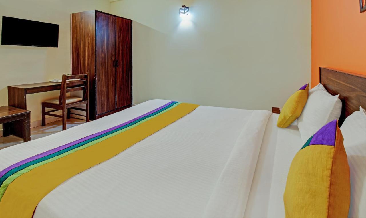 Itsy Hotels Royal Monarch Gorakhpur Exterior foto